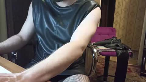 cremjee  online show from 09/22/25, 08:11