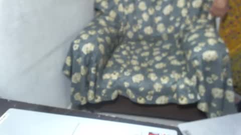 Snapshot of crezybhabihot chatting on 02/08/25, 10:51 Sonika69 online show from 02/08/25, 10:51