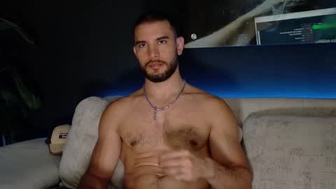 CRHISTIAN online show from 11/01/25, 03:47