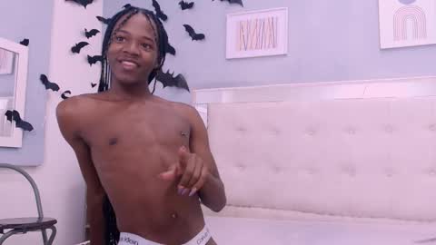 Snapshot of criisbrown_ chatting on 11/03/25, 12:06 CriisBrown  online show from 11/03/25, 12:06