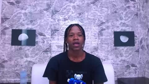 Snapshot of criisbrown_ chatting on 11/13/25, 11:20 CriisBrown online show from 11/13/25, 11:20