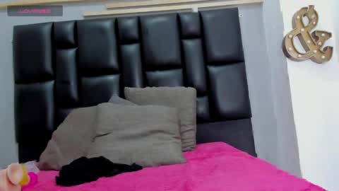 criistal_castro online show from 04/07/26, 12:16