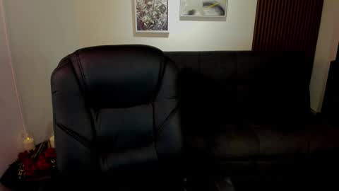 Tatiana  online show from 10/31/25, 04:02