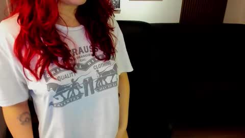 Snapshot of crimson_tati chatting on 02/24/26, 04:54 Tatiana online show from 02/24/26, 04:54