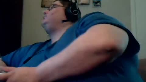 Snapshot of crimsonducki chatting on 11/10/25, 02:16 Duckie online show from 11/10/25, 02:16