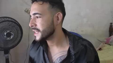 Snapshot of cris_simons chatting on 12/01/24, 04:29 cris_simons online show from 12/01/24, 04:29