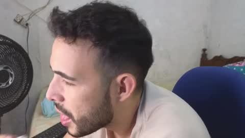 Snapshot of cris_simons chatting on 12/06/24, 12:12 cris_simons online show from 12/06/24, 12:12