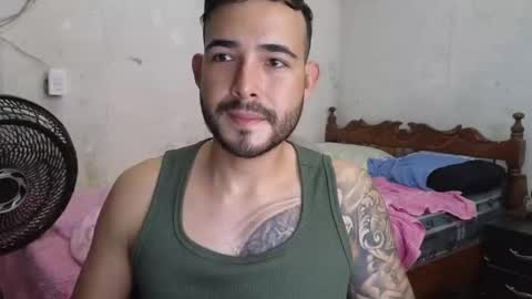 Snapshot of cris_simons chatting on 02/16/25, 09:48 cris_simons online show from 02/16/25, 09:48