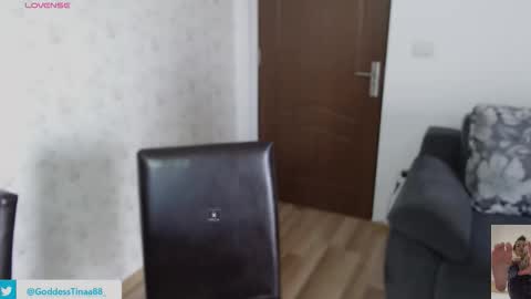 cris_tinne online show from 11/07/25, 07:30