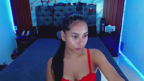 CRISANDMERY online show from 03/09/26, 06:39