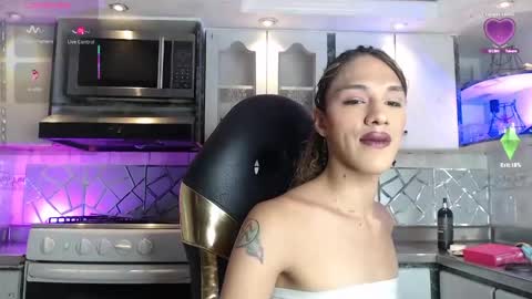Cristina Onazis online show from 05/01/26, 06:01