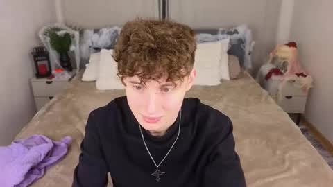 Chris online show from 10/30/25, 03:02