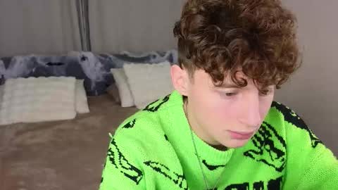 Chris online show from 11/06/25, 03:02