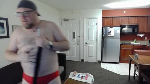 Snapshot of crisp_xris chatting on 11/14/25, 07:56 Crisp Xris online show from 11/14/25, 07:56