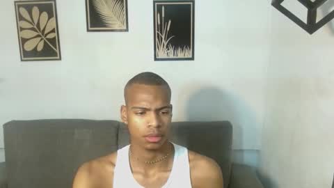 criss_zuri online show from 10/01/25, 11:38