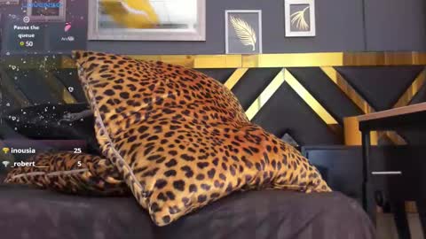 crissh 1 online show from 03/07/25, 01:42