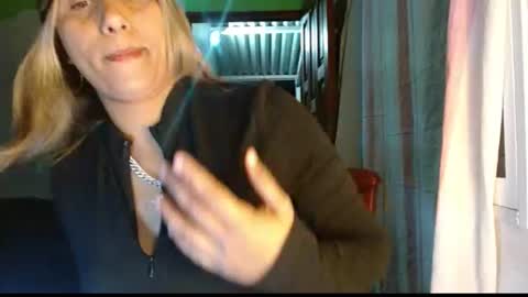 crisshantall online show from 07/29/26, 03:15