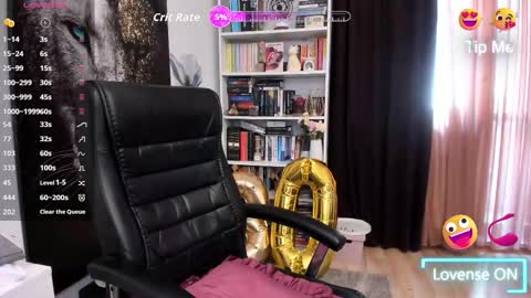 Twitter Christinne p online show from 03/25/26, 09:59