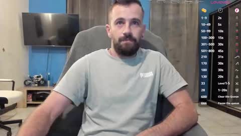 Snapshot of crissstud chatting on 12/16/25, 03:11 Criss online show from 12/16/25, 03:11