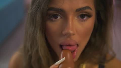 Crissy online show from 04/03/26, 10:13