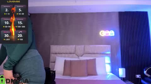 cristal__adams online show from 10/20/25, 12:27