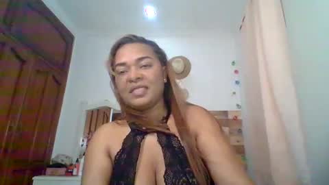 Snapshot of cristal_blanco chatting on 02/14/25, 08:52 cristal online show from 02/14/25, 08:52