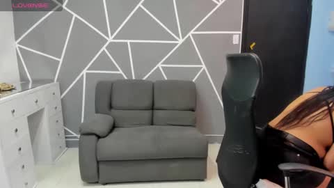 Cristal online show from 11/28/25, 04:48