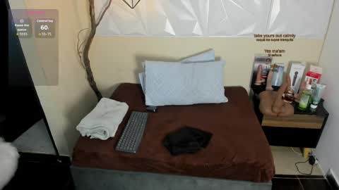 Cristal yours Milf online show from 04/13/26, 12:54