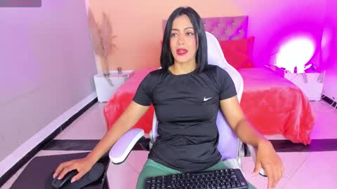 Cristal online show from 11/19/25, 10:04