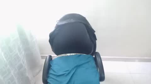 Snapshot of cristal_jayan chatting on 03/05/26, 04:25 HI online show from 03/05/26, 04:25