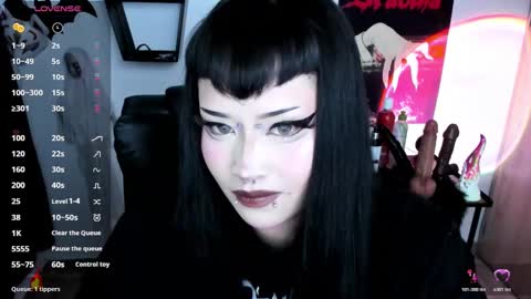 Cris online show from 10/30/25, 09:59