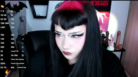 Cris online show from 11/19/25, 09:59