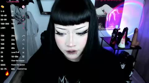 Cris online show from 07/30/26, 09:03