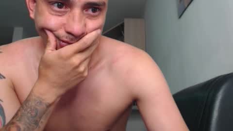 Snapshot of cristal_loverss chatting on 10/31/25, 11:11 cristal beautiful online show from 10/31/25, 11:11