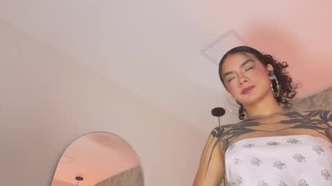 Snapshot of cristal_roberts_ chatting on 11/26/25, 01:23 Cristal online show from 11/26/25, 01:23