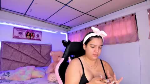 cristal_smith20 online show from 03/15/26, 12:11