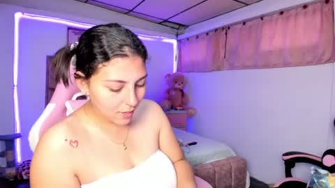 cristal_smith20 online show from 06/15/26, 12:29