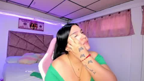 cristal_smith20 online show from 06/19/26, 11:36