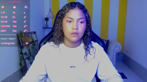 Snapshot of cristal_war chatting on 01/05/25, 11:22 Cristal online show from 01/05/25, 11:22