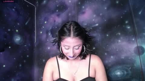 Snapshot of cristaldeleons chatting on 09/12/25, 07:03 Cristal de Leon online show from 09/12/25, 07:03