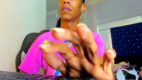 Snapshot of cristalhot333 chatting on 07/17/26, 11:39 cristalhot333 online show from 07/17/26, 11:39