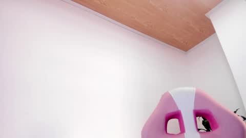 sofia online show from 03/31/26, 07:25