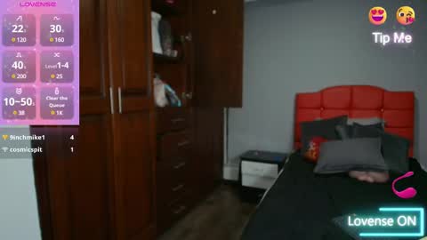 Snapshot of cristalmillf chatting on 03/06/25, 01:58 CRISTAL MILF online show from 03/06/25, 01:58
