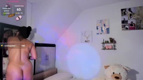 cristal online show from 10/31/25, 12:50