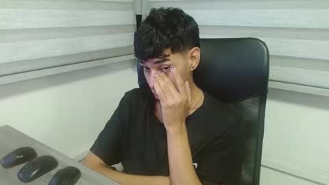 cristhian online show from 09/27/25, 06:29