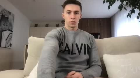 Snapshot of cristianovilla chatting on 12/10/24, 09:23 CristianoHailey online show from 12/10/24, 09:23