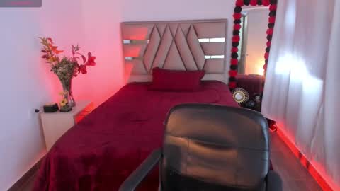 Cristina online show from 12/03/25, 08:07