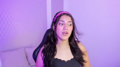 C R I S T I N online show from 04/28/26, 09:31