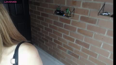 cristina online show from 04/12/26, 08:03