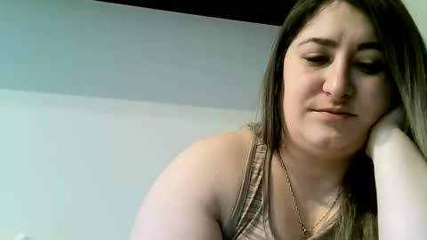 cristina20021991 online show from 03/15/26, 10:32